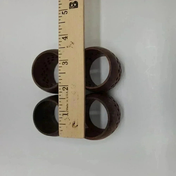Vintage Teak Napkin Rings Set of 4 Diamond Lace Design - Picture 6 of 7